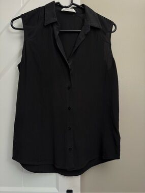 Everlane Silk Button-Down tank
